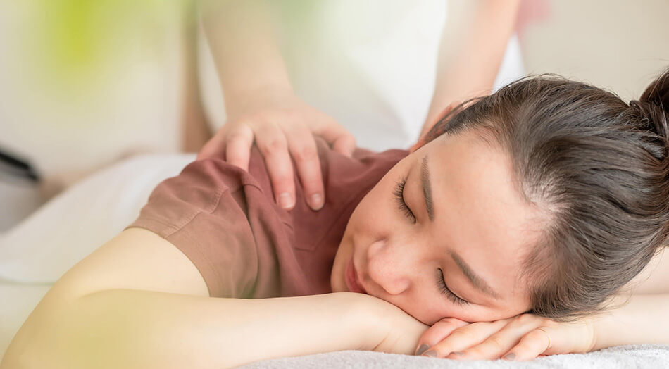 マッサージによる肩こりの改善治療