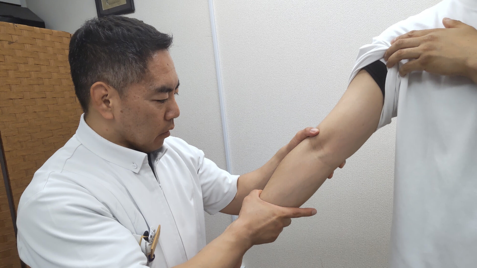 神奈川県川崎市の患者様のテニス肘症状の整体治療
