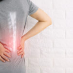 腰痛の症状による温めと冷やす処置の違い